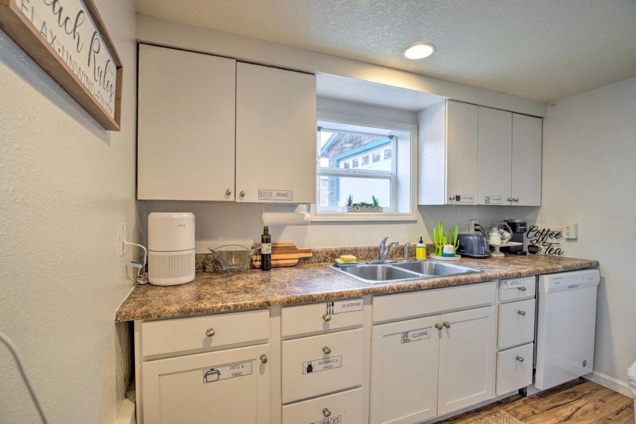 Rockaway Beach Condo - Beach Access Nearby! Bagian luar foto